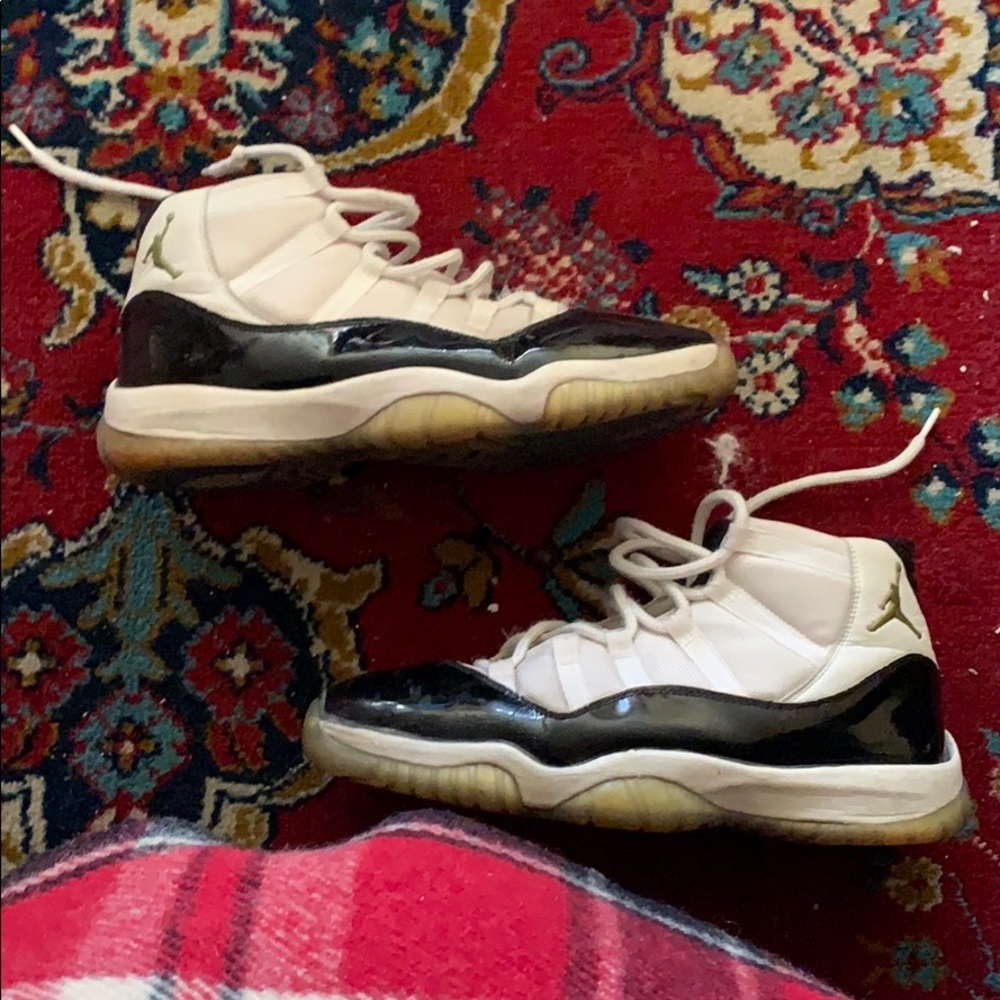 Ovo Jordan worn size 10 fairly good condition